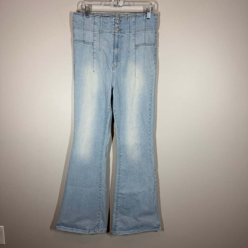 We The Free Light Wash High-Rise Flare Jeans Size 31 Y2K Boho Stretch Denim